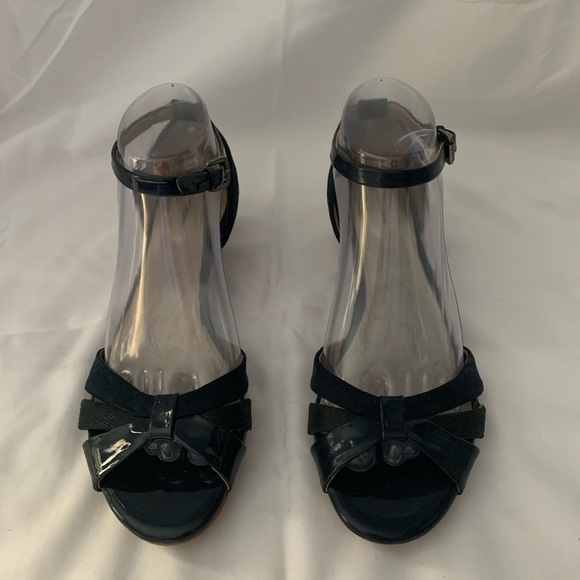 NWOT Gianni Bini Navy Blue Strap Kitten Wedge - Picture 2 of 12